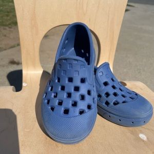 Vans crocs style shoes sz toddler 7